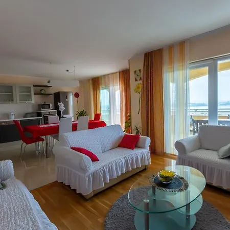 Milka Apartment *